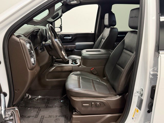 Used 2021 GMC Sierra 2500 Denali w/ Denali Ultimate Package AWD/4WD image 11
