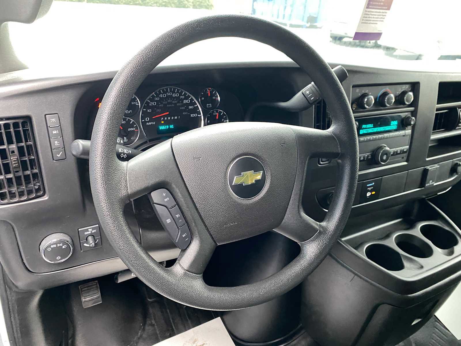 Used 2024 Chevrolet Express 2500 w/ Driver Convenience Package image 14