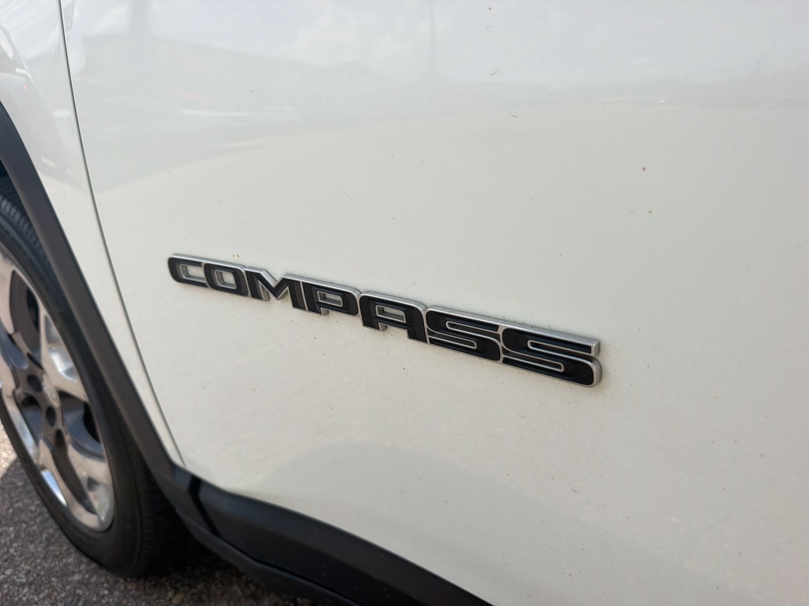Used 2020 Jeep Compass Limited FWD image 14