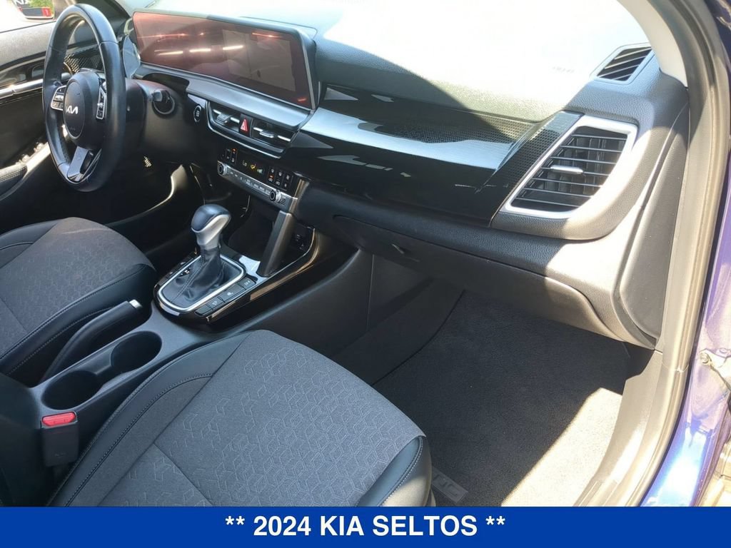 Used 2024 Kia Seltos S AWD/4WD image 23