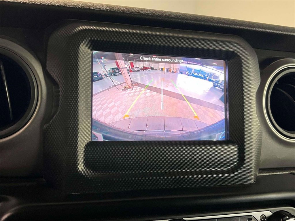 Used 2023 Jeep Wrangler Sport S image 27