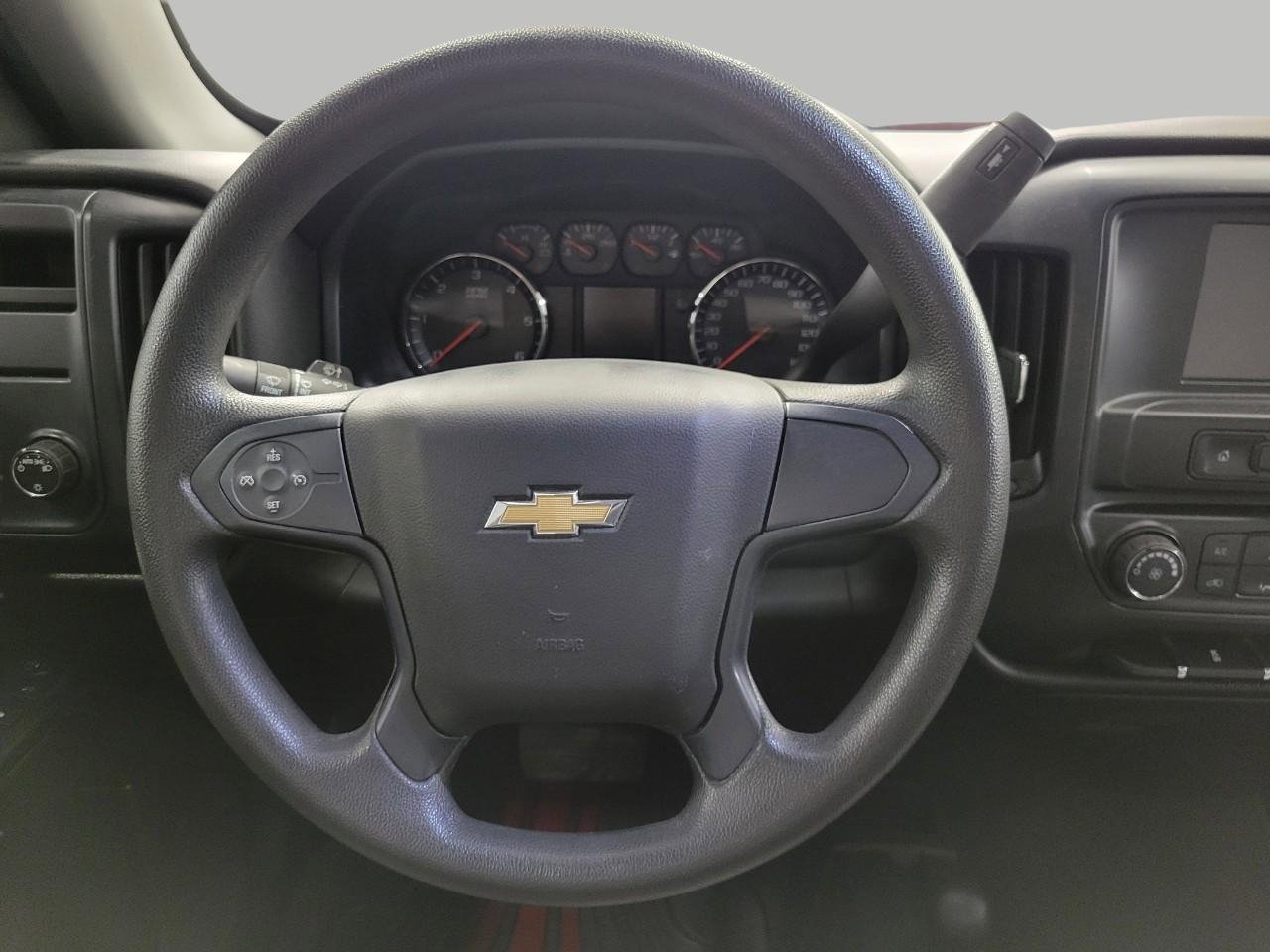 Used 2017 Chevrolet Silverado 1500 Custom w/ Custom Convenience Package AWD/4WD image 6