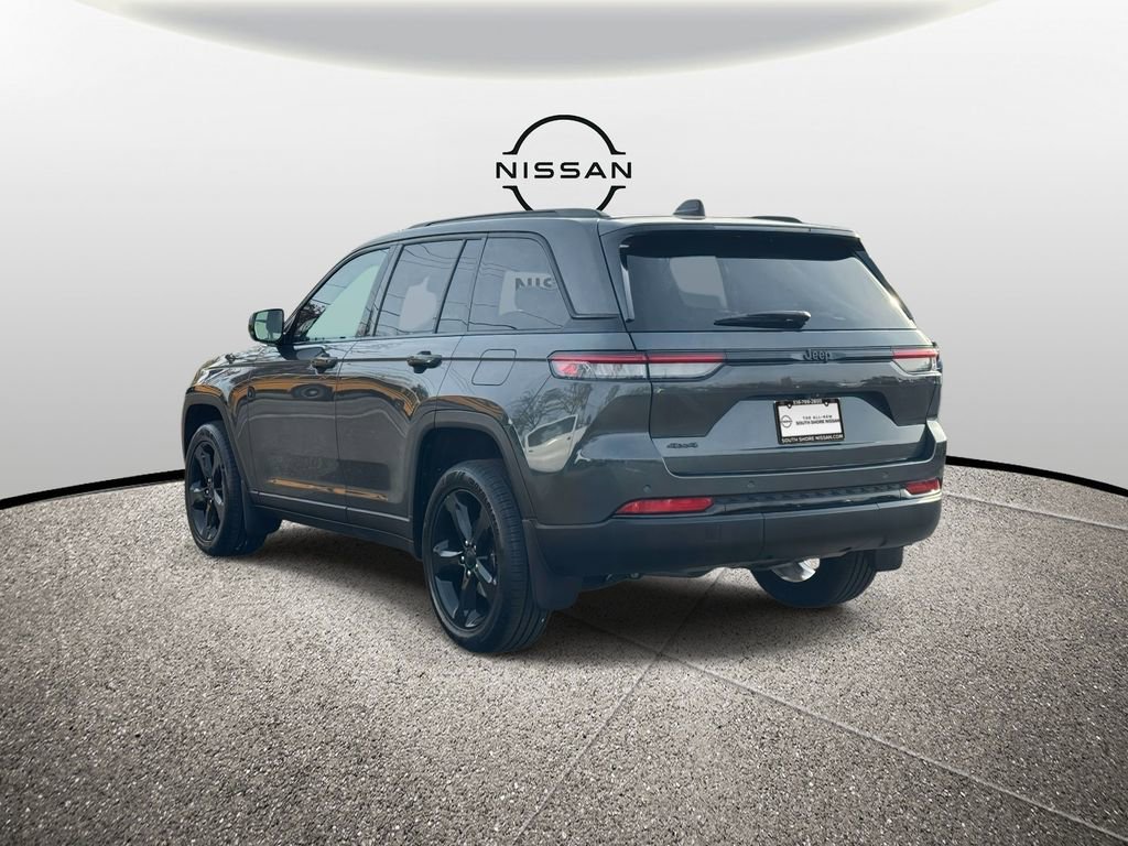 Used 2022 Jeep Grand Cherokee Altitude image 8