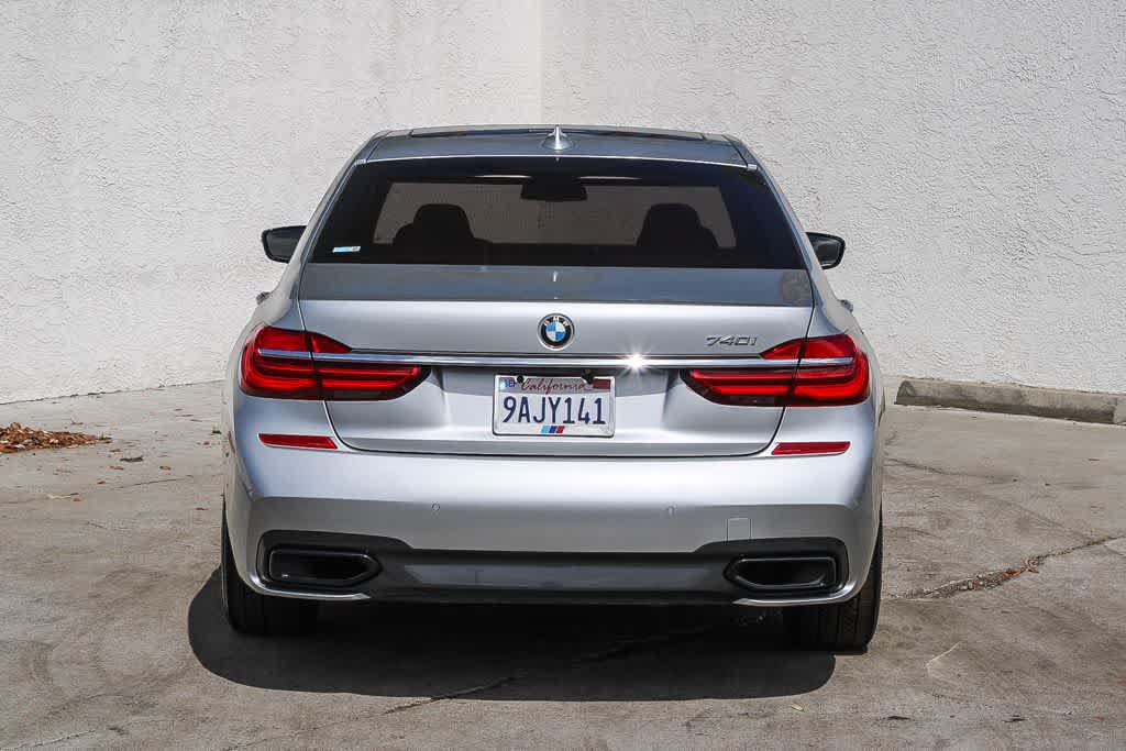 Used 2016 BMW 740i RWD image 5