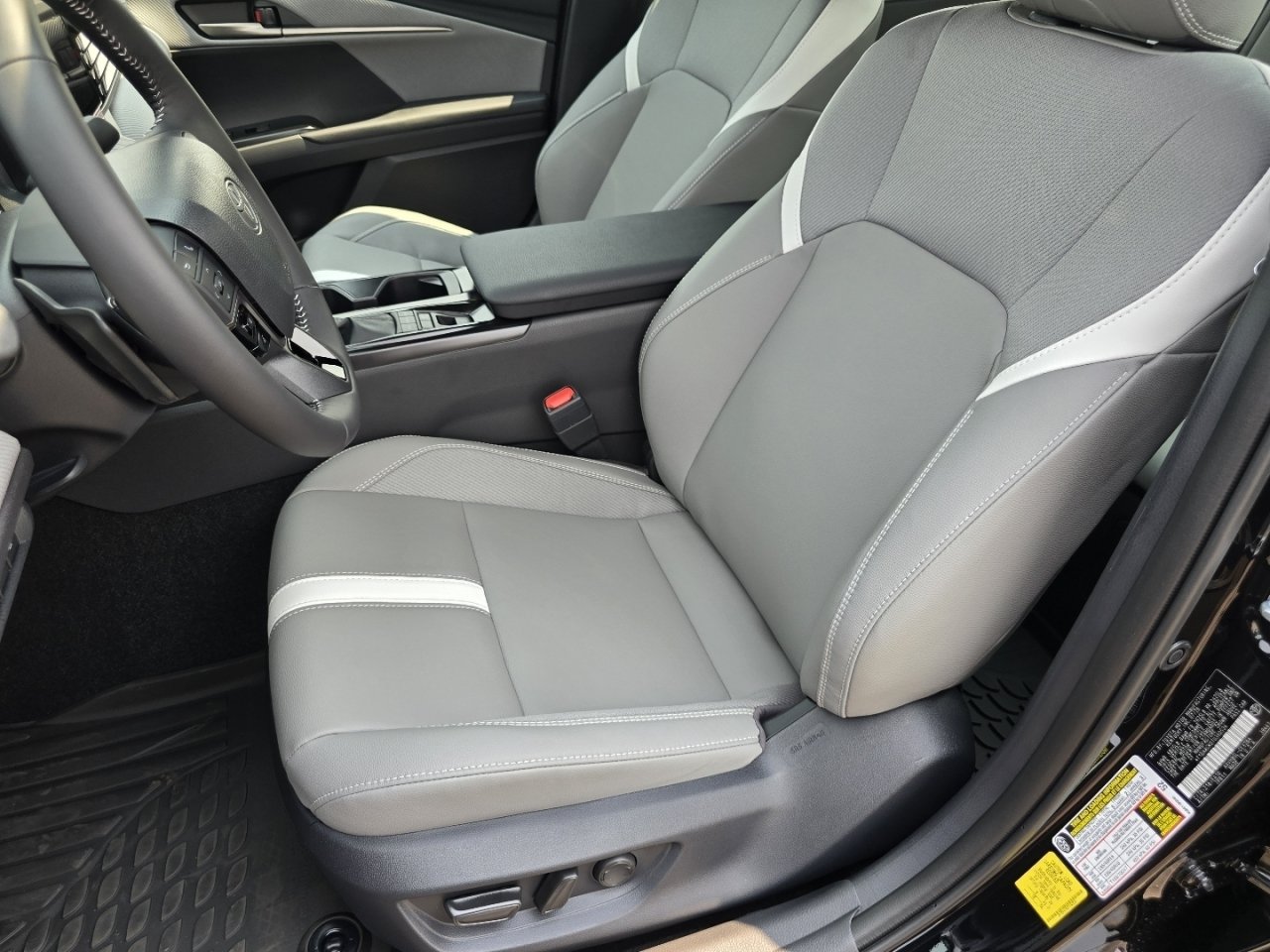 New 2026 Toyota Camry SE FWD image 21