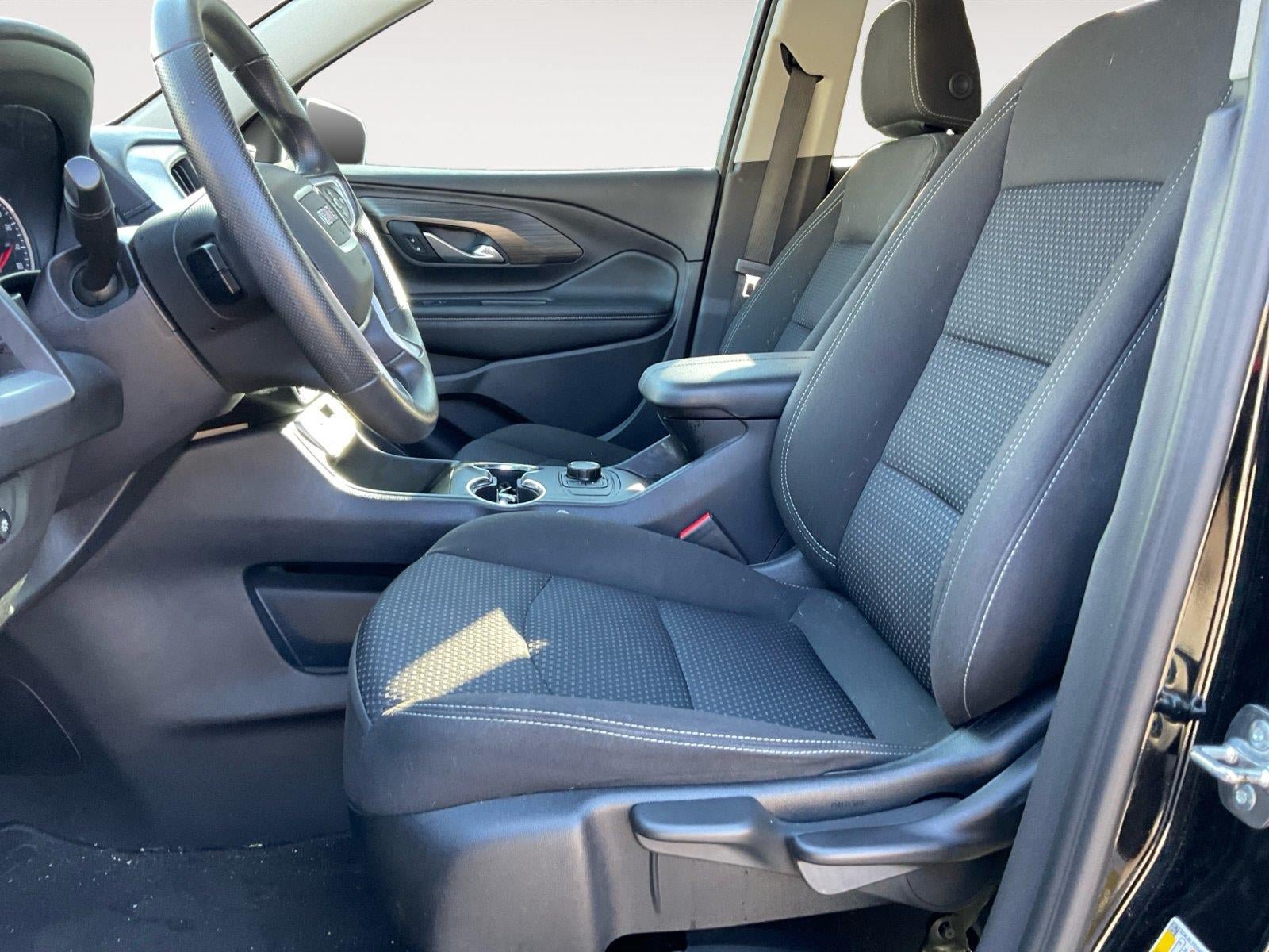 Used 2024 GMC Terrain SLE w/ Elevation Edition AWD/4WD image 9