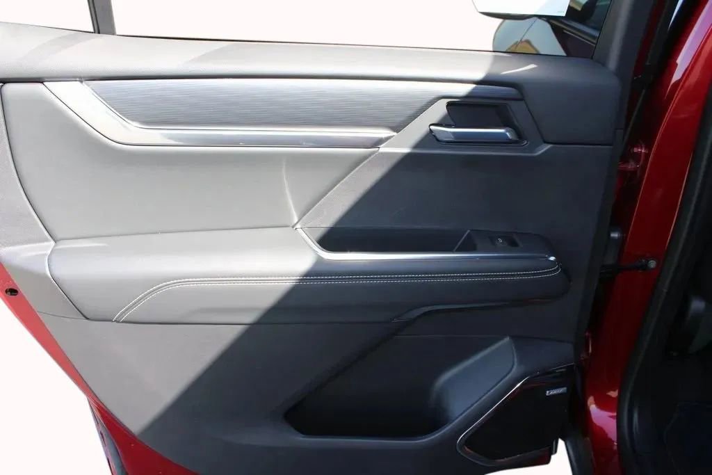 New 2025 GMC Acadia Elevation w/ Elevation Premium Package image 22