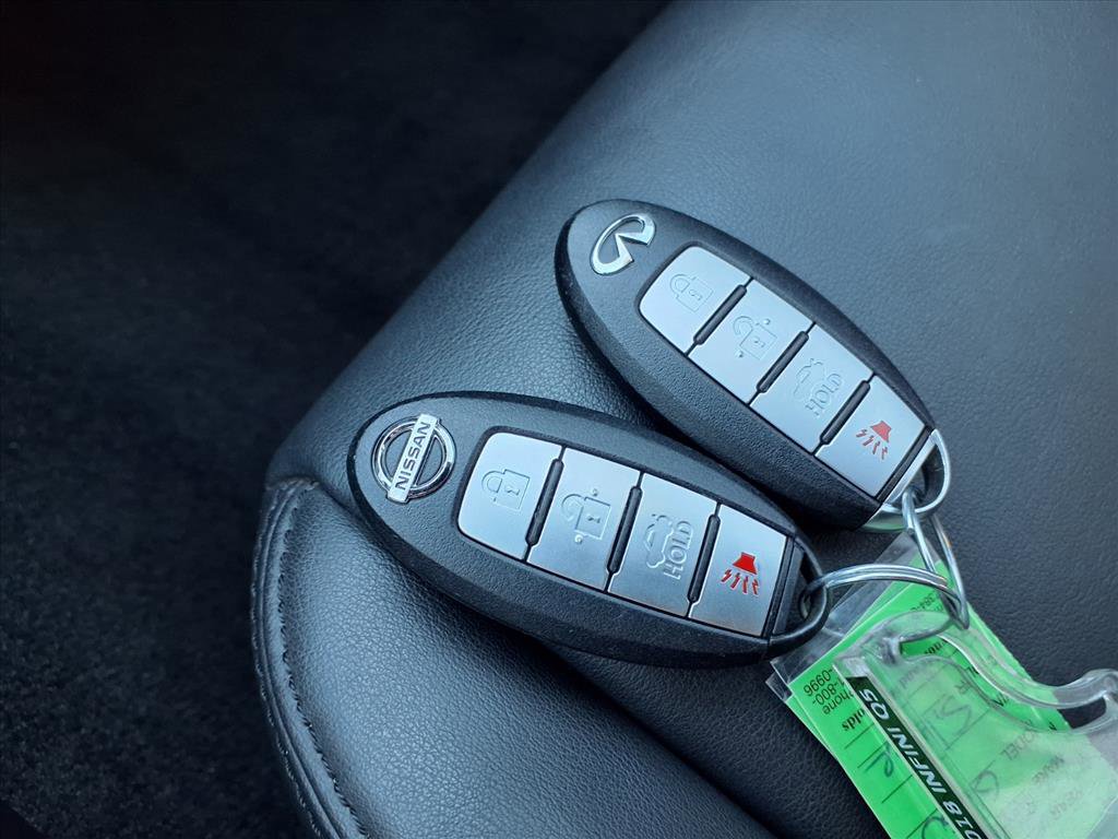 Used 2018 INFINITI Q50 Luxe w/ Cargo Package (L95) image 18