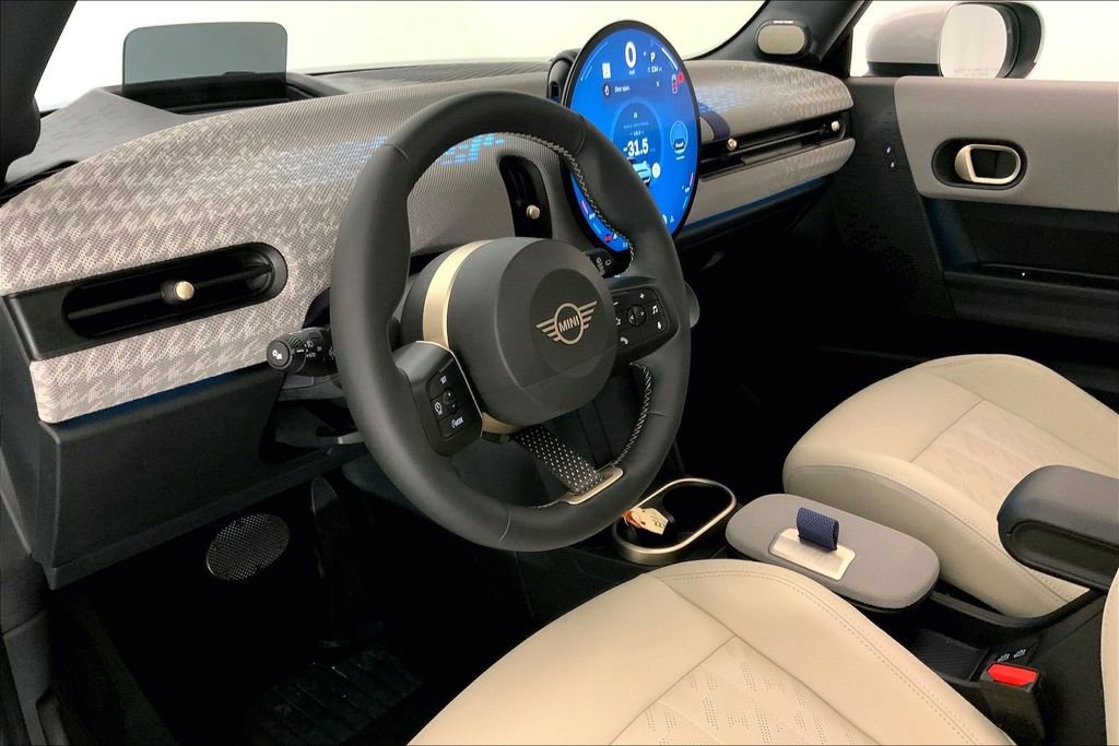 Certified 2025 MINI Cooper S image 21