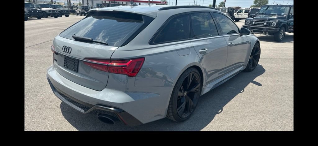 Used 2022 Audi RS 6 AWD/4WD image 6