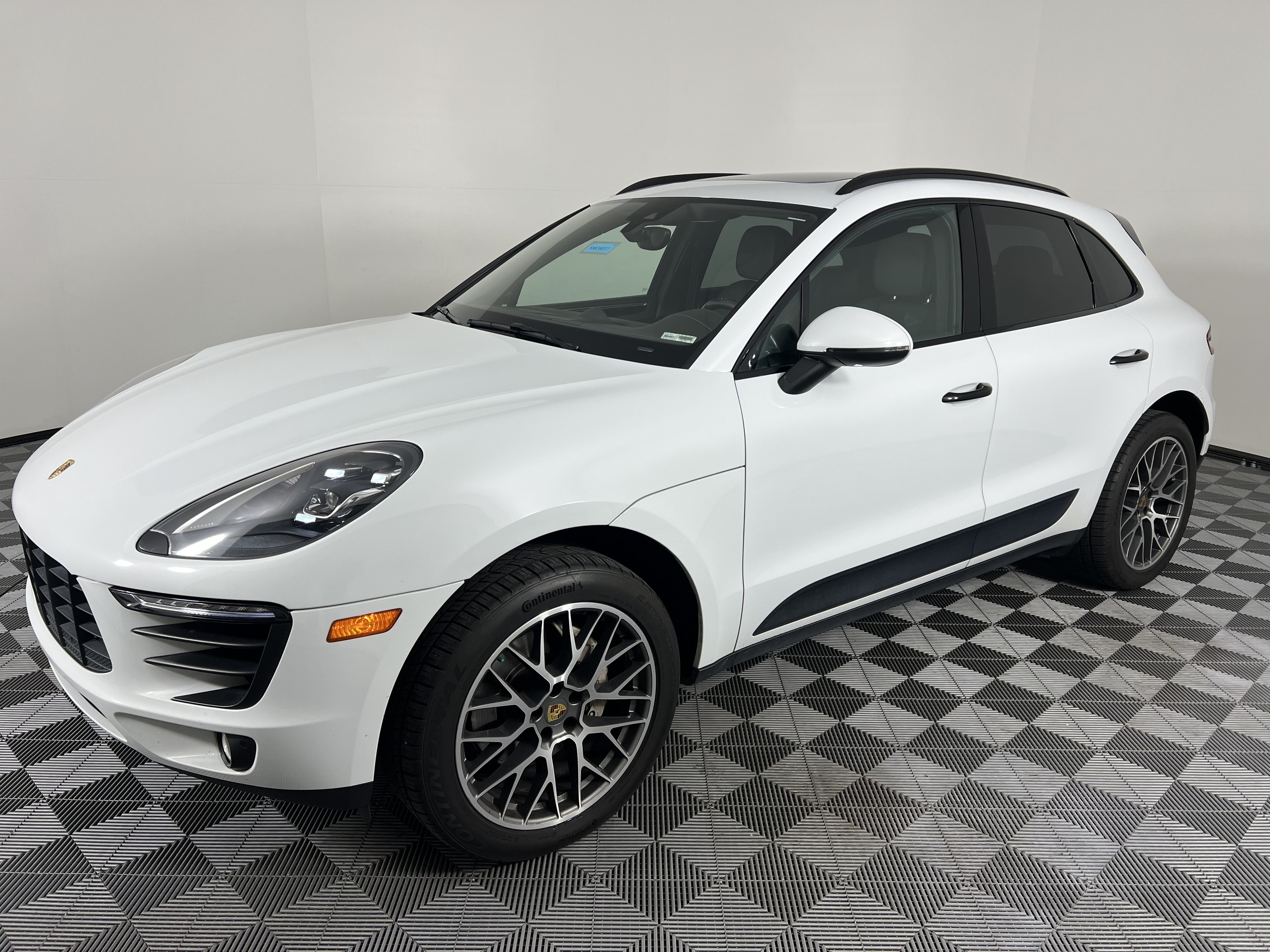 Used 2018 Porsche Macan S AWD/4WD image 8