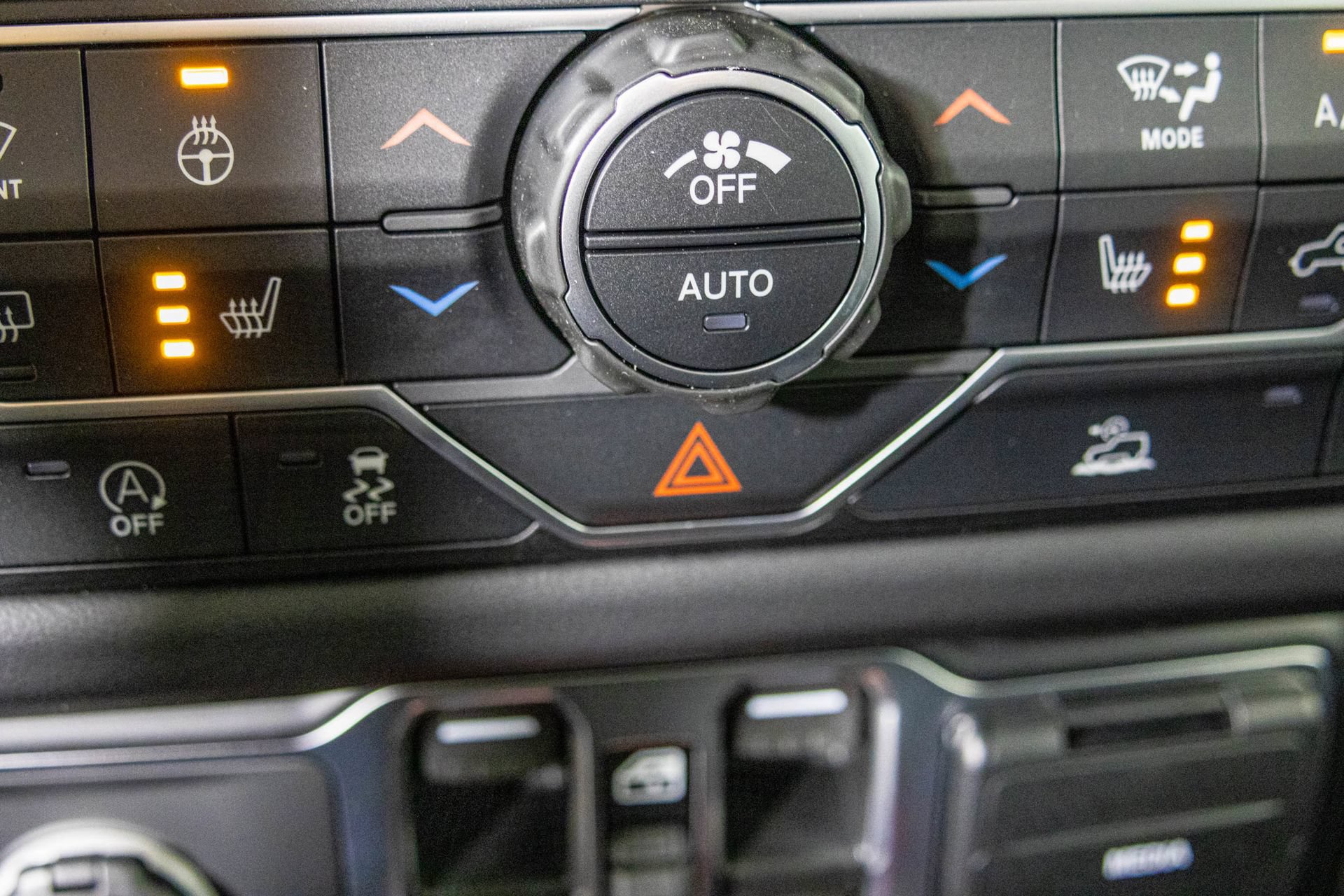 New 2026 Jeep Gladiator Sport AWD/4WD image 6