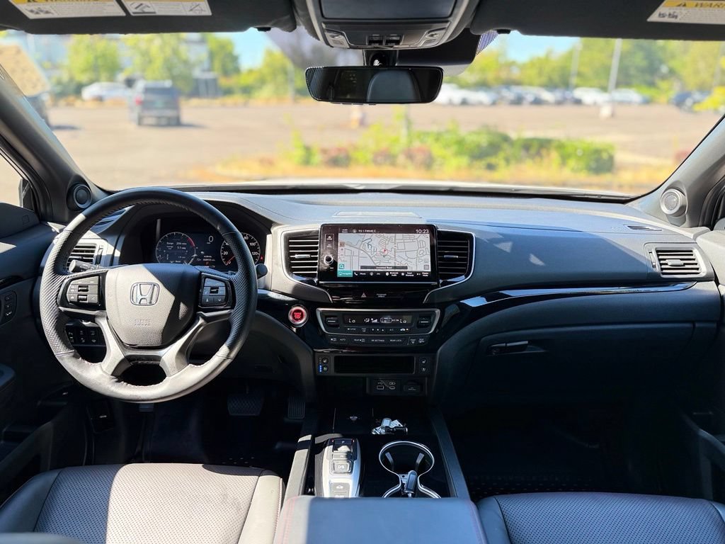 Used 2025 Honda Ridgeline Black Edition image 23