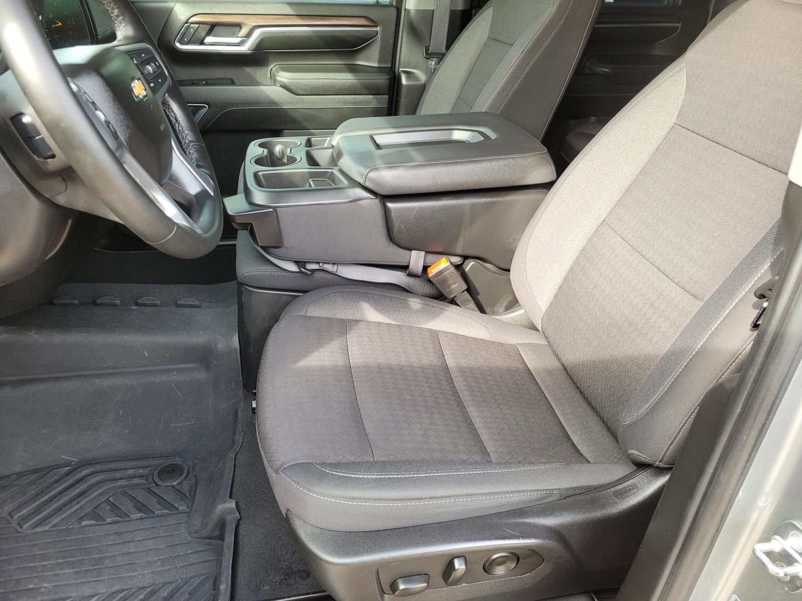 Used 2024 Chevrolet Silverado 2500 LT AWD/4WD image 21