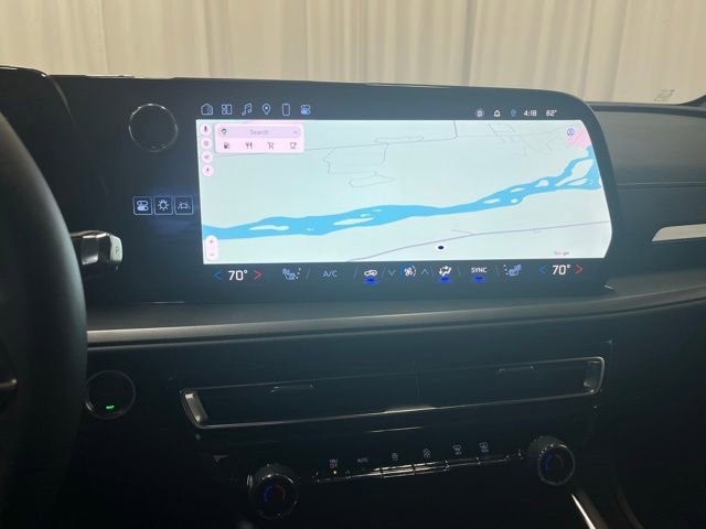 Used 2025 Chevrolet Traverse LT image 23