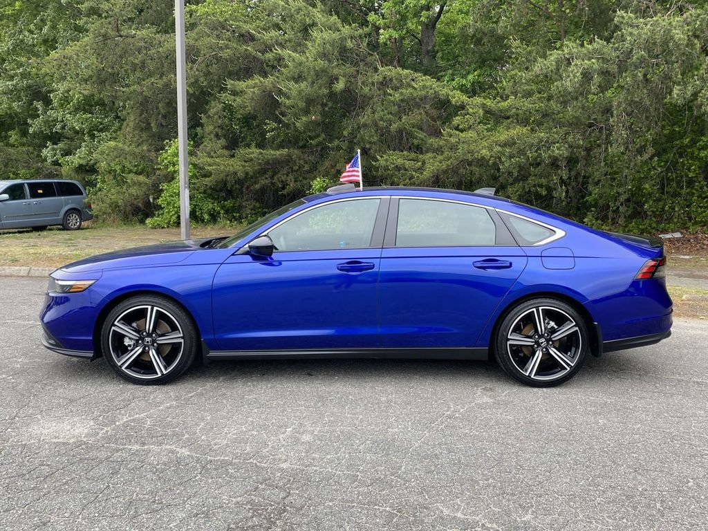 Certified 2025 Honda Accord Sport image 2