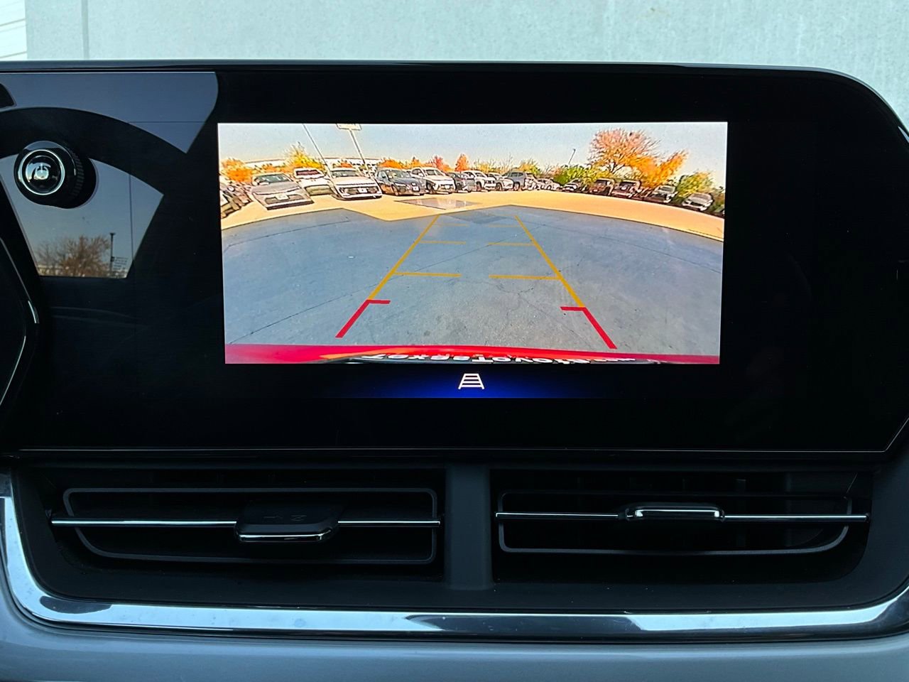 Used 2025 Chevrolet Trax LT image 30