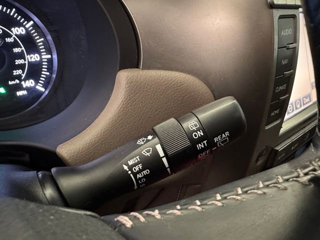 Used 2017 Lexus GX 460 Luxury w/ Preferred Accessory Package image 31