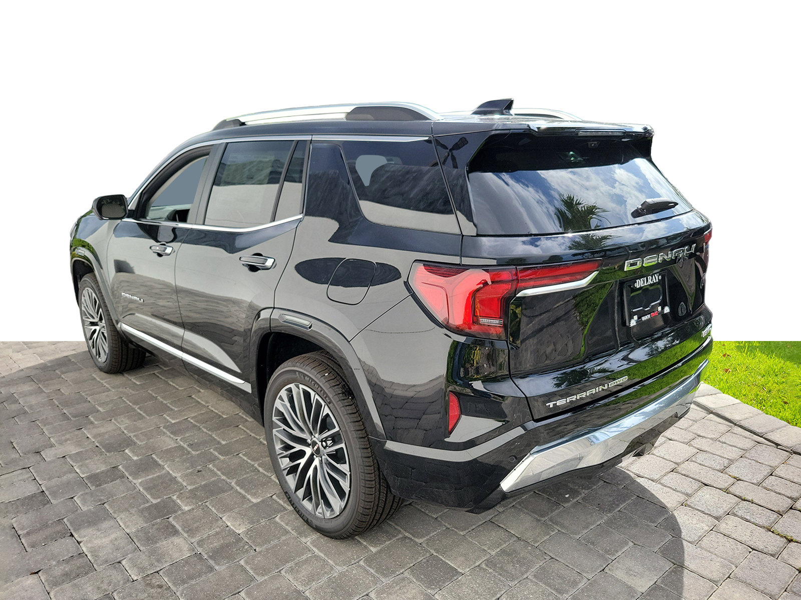New 2026 GMC Terrain Denali AWD/4WD image 4