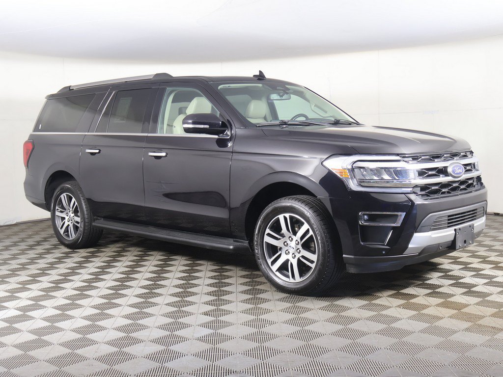 Used 2024 Ford Expedition Max Limited AWD/4WD image 3