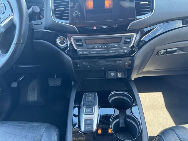 Used 2020 Honda Pilot Touring image 11