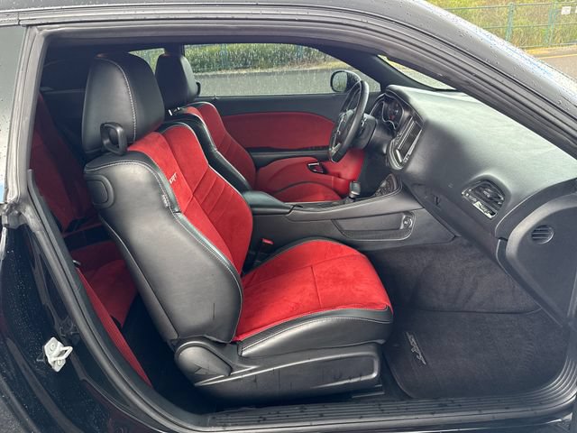Used 2016 Dodge Challenger SRT Hellcat RWD image 9