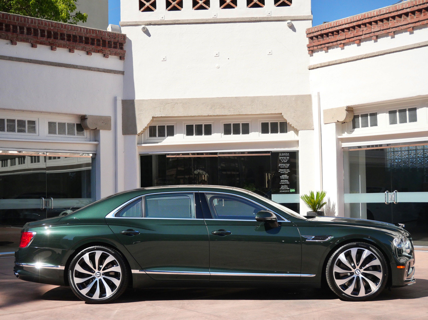 New 2026 Bentley Flying Spur V8 AWD/4WD image 5