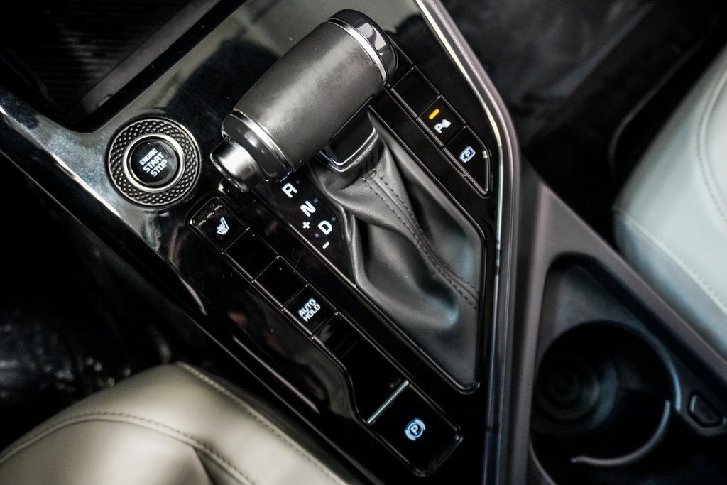 Used 2023 Kia Niro EX Touring image 28