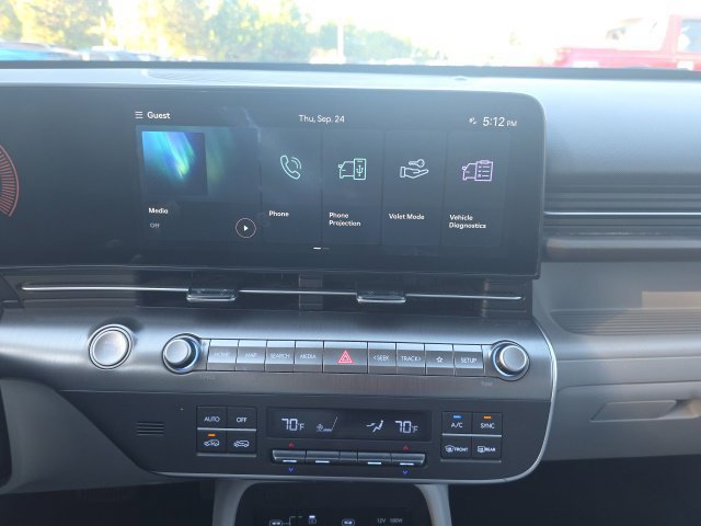 Used 2025 Hyundai Kona SEL AWD/4WD image 16