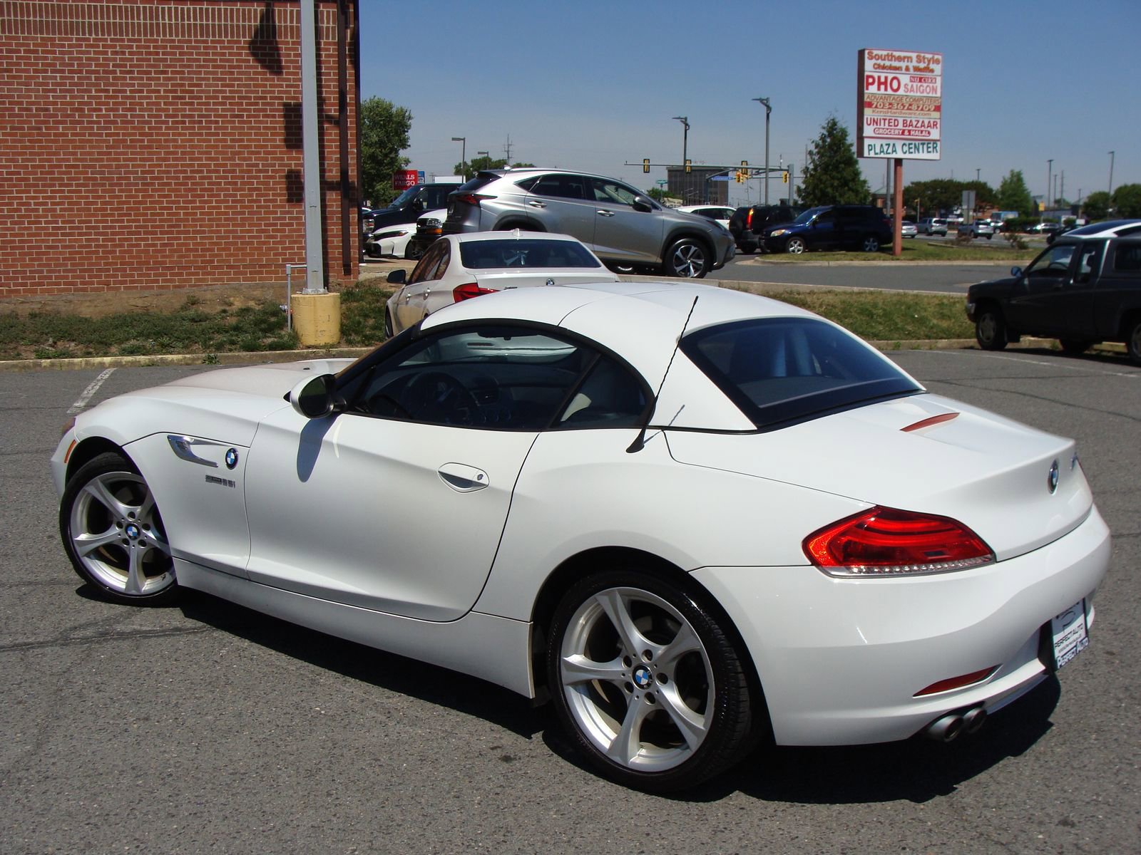 Used 2016 BMW Z4 sDrive28i RWD image 4