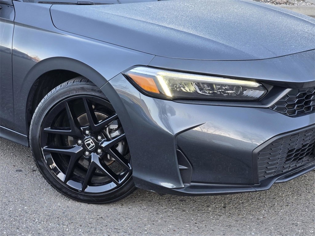 Used 2025 Honda Civic Sport image 9