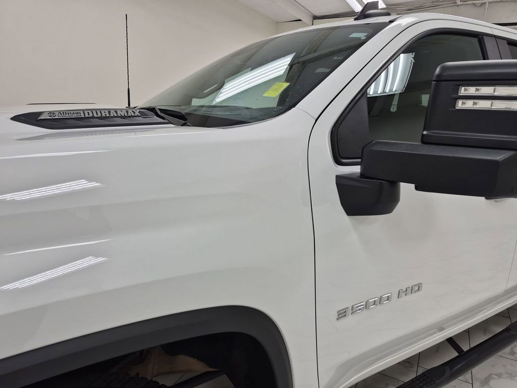 Used 2025 Chevrolet Silverado 3500 W/T w/ WT/CX Safety Package image 33