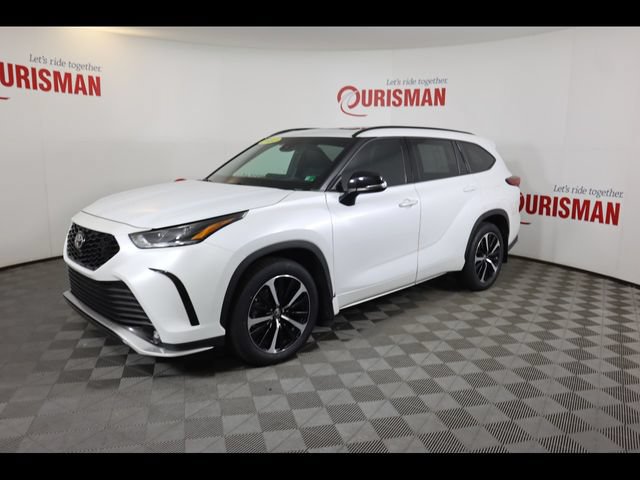 Used 2022 Toyota Highlander XSE AWD/4WD image 7