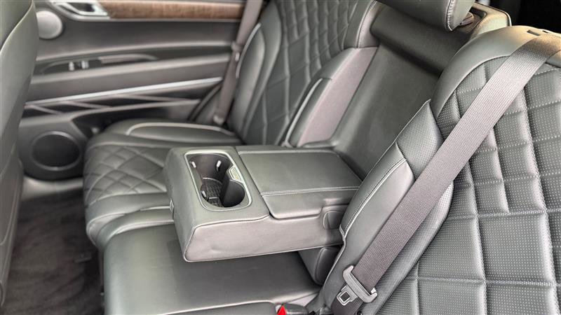 Used 2025 Genesis GV80 3.5T Prestige image 22