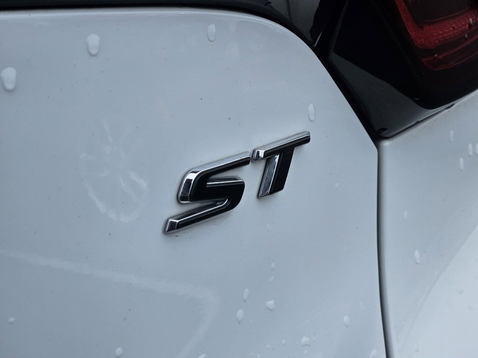 Used 2024 Buick Encore GX Sport Touring w/ Comfort Package image 17