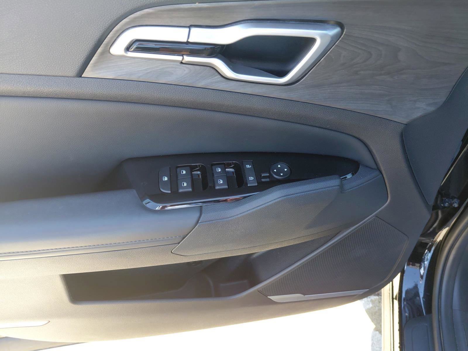 Used 2023 Kia Sportage X-Line image 14