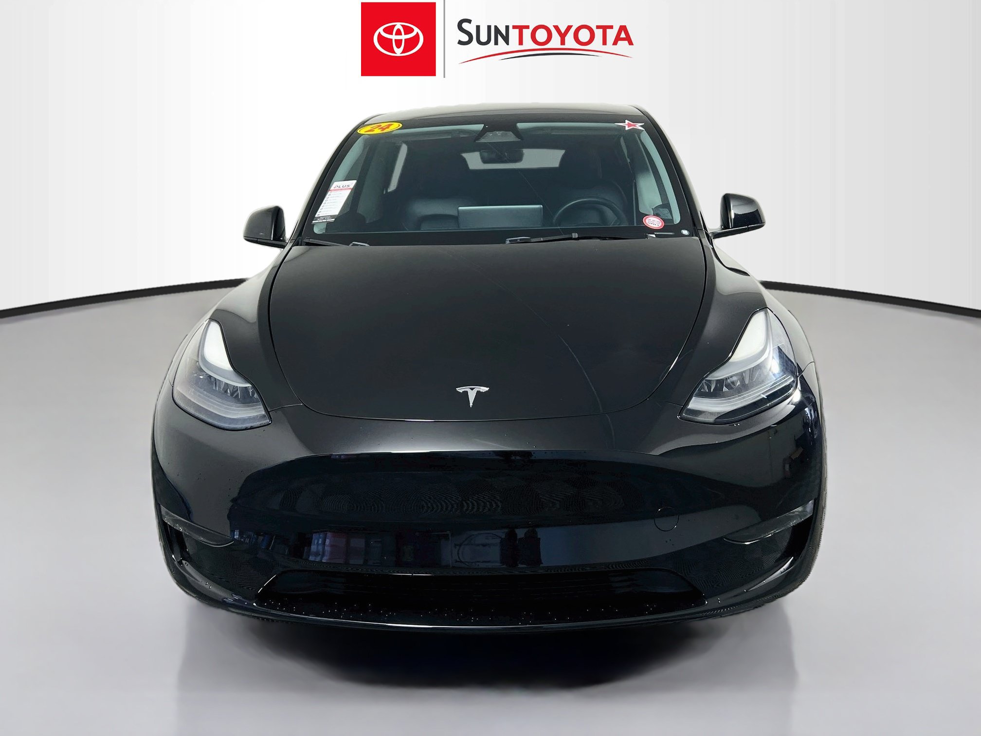 Used 2024 Tesla Model Y Long Range AWD/4WD image 10