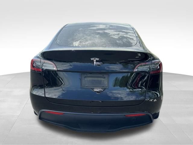 Used 2021 Tesla Model Y Long Range AWD/4WD image 7