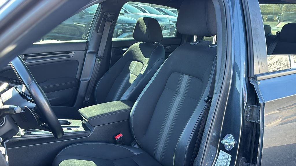 Used 2023 Honda Civic Sport image 10