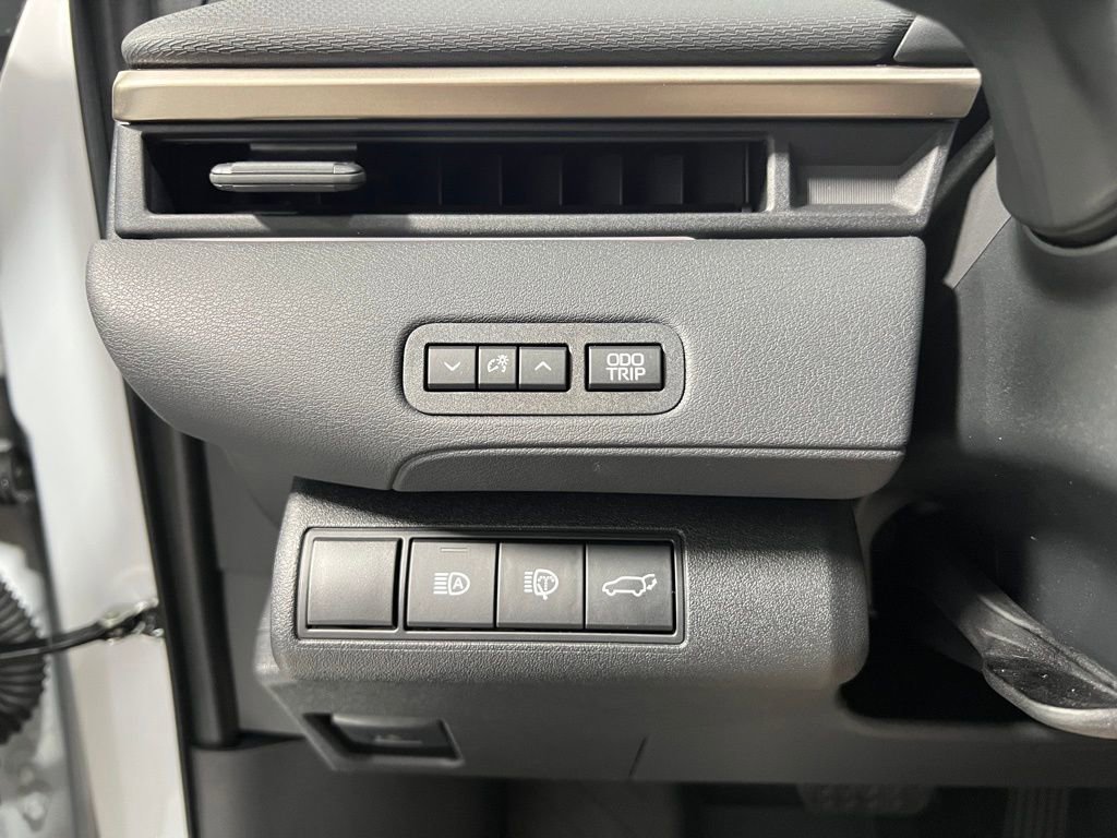 Certified 2026 Toyota bZ FWD image 36