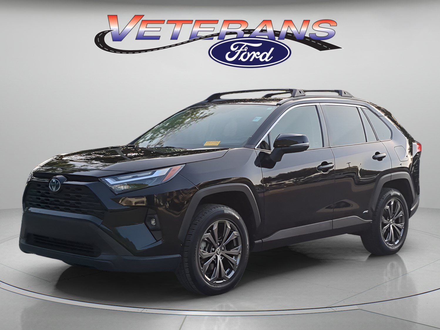 Used 2023 Toyota RAV4 XLE Premium AWD/4WD image 1