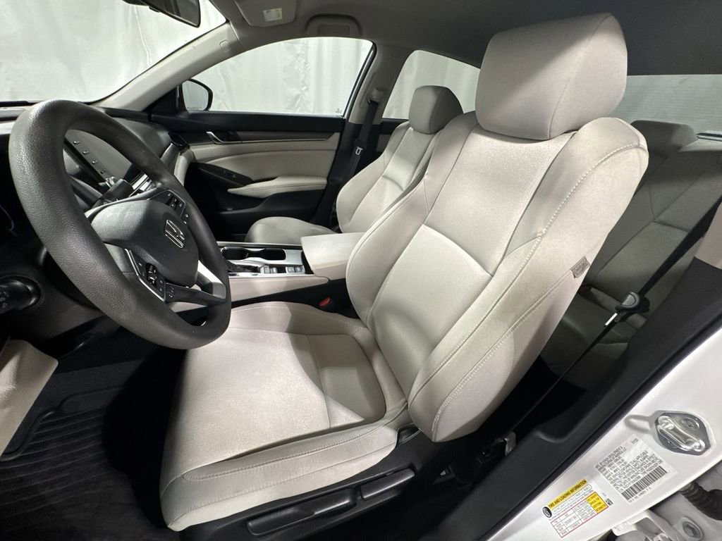 Used 2022 Honda Accord LX image 17