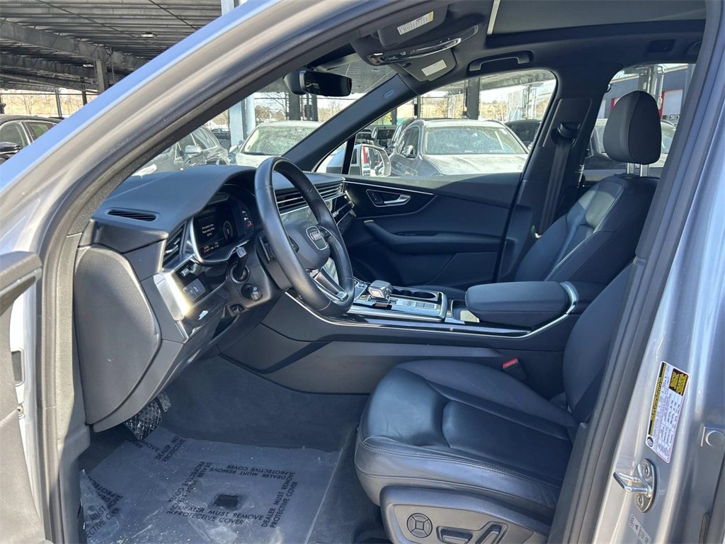 Used 2022 Audi Q7 3.0T Premium image 11