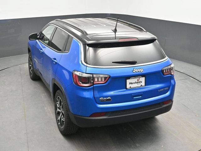 Used 2025 Jeep Compass Limited AWD/4WD image 25