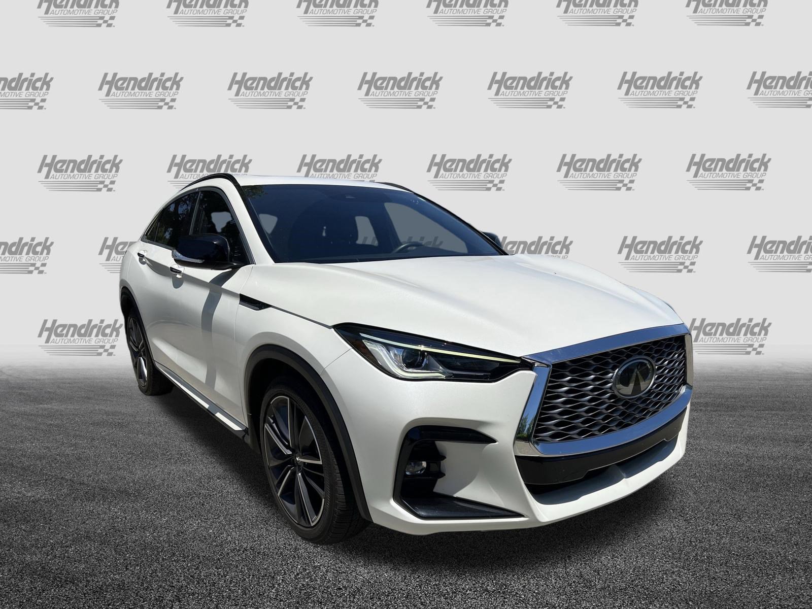 Used 2023 INFINITI QX55 Luxe w/ Cargo Package AWD/4WD image 2