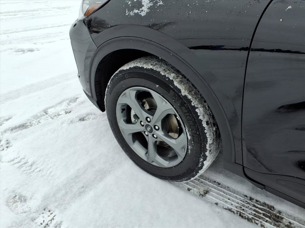 Used 2025 Ford Escape ST-Line Select image 12