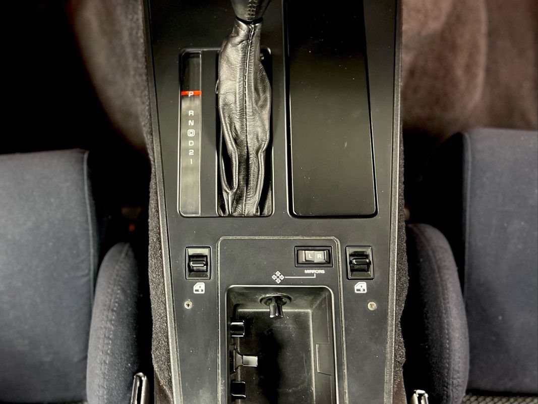 Used 1989 Chevrolet Corvette Coupe RWD image 20