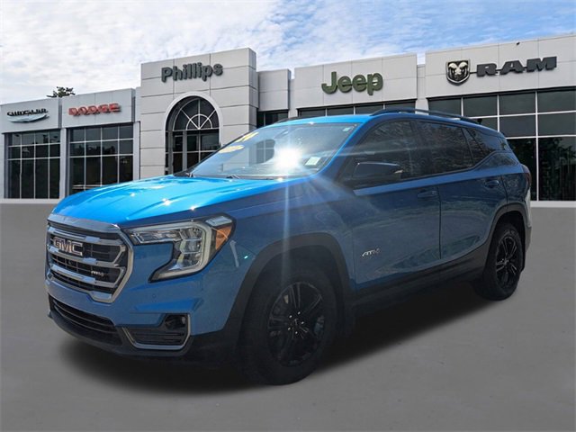 Used 2024 GMC Terrain AT4 w/ Infotainment Package II image 7