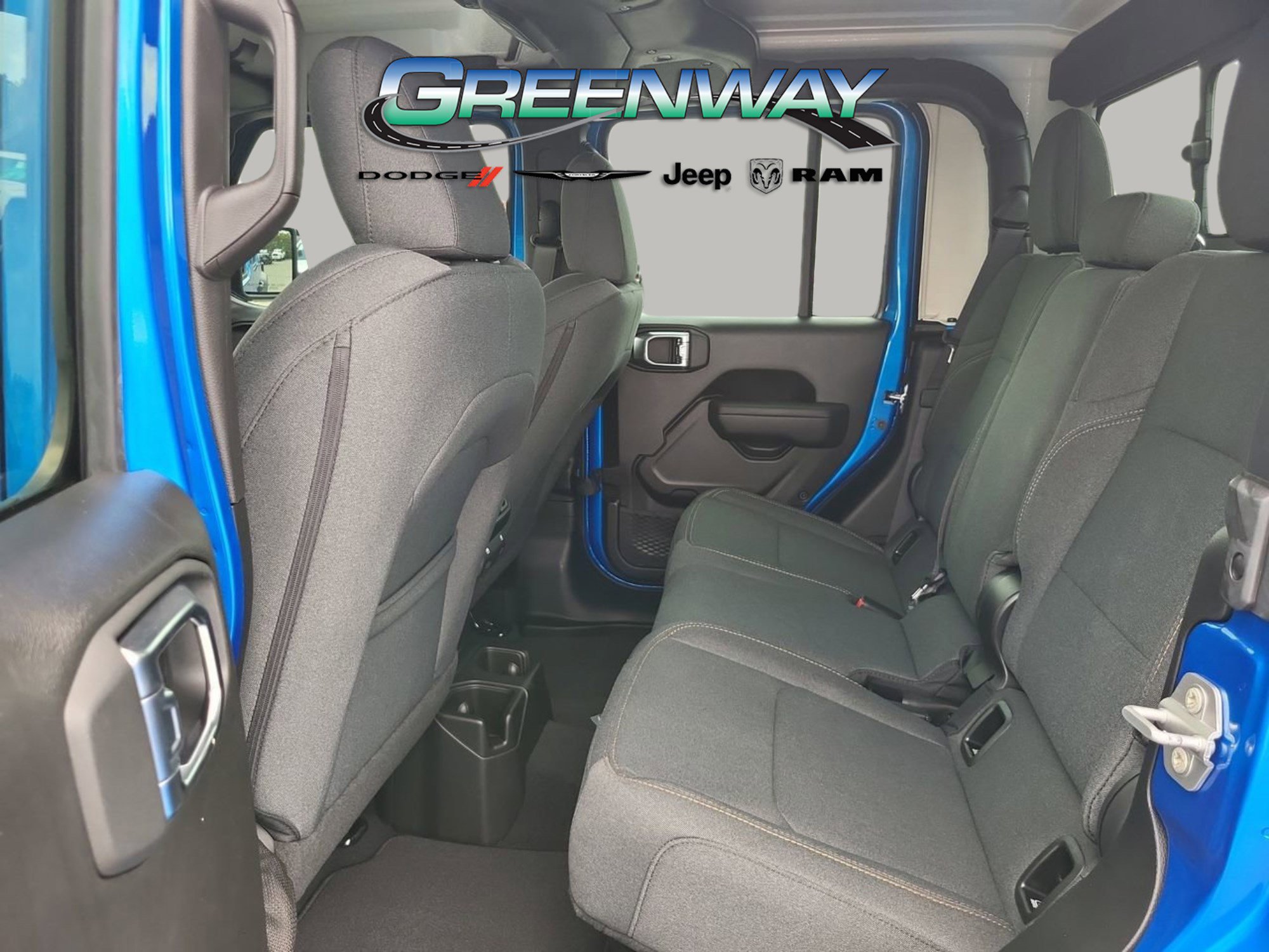 Used 2025 Jeep Gladiator Sport image 15