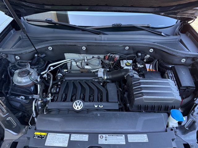 Used 2020 Volkswagen Atlas Cross Sport SEL R-Line AWD/4WD image 27